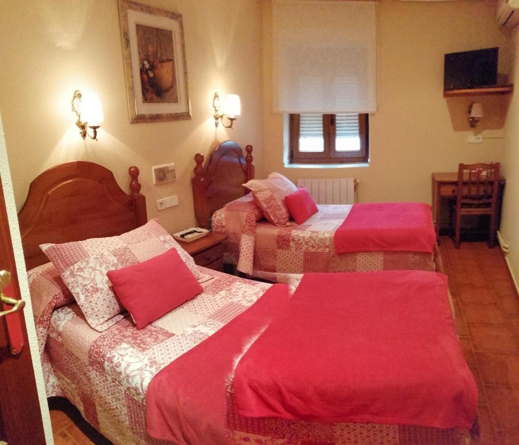 הוזנאיו Hostal Mizmaya מראה חיצוני תמונה