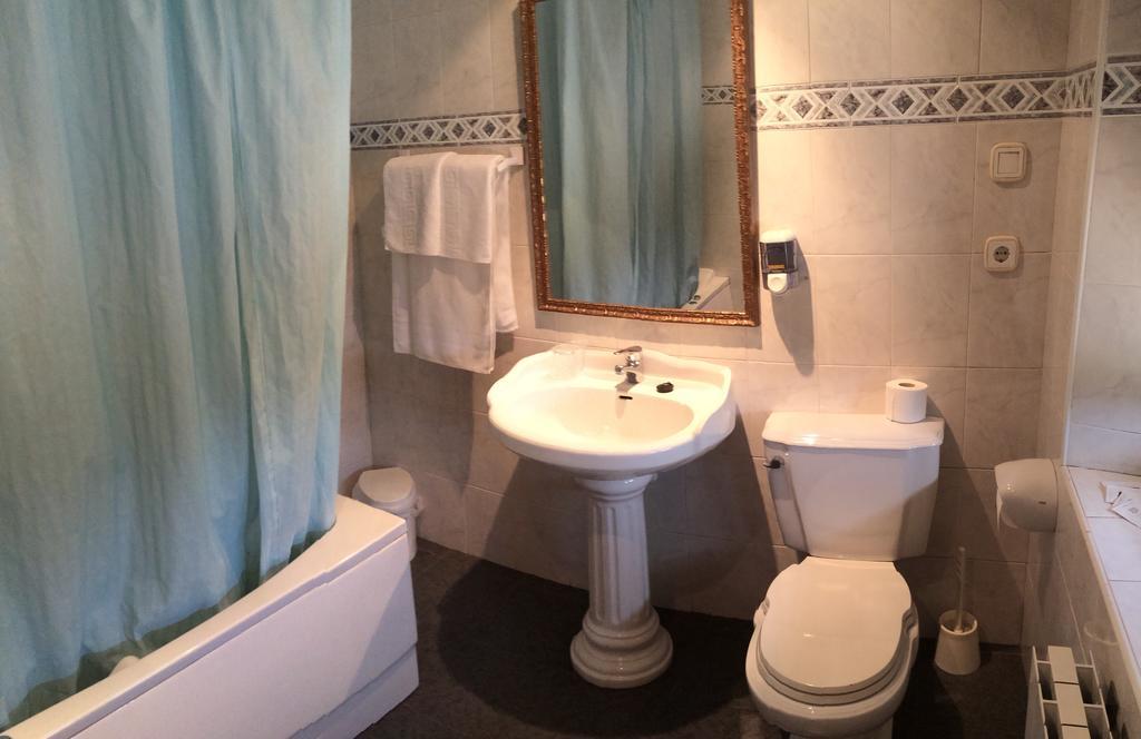 הוזנאיו Hostal Mizmaya חדר תמונה